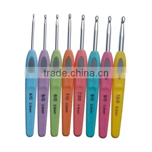Cheap Wholesale At Random 13.5cm Plastic Aluminum Crochet Hooks thumbnail-1