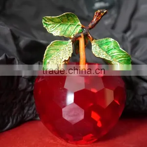 Cheap Crystal Apple With Green Leaf,Red Crystal Apple for Wedding Souvenir or Gift thumbnail-1