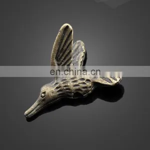 Wholesale Animal Bird Hawk Shape Pendant Alloy Pendant Shoes Accessories thumbnail-4