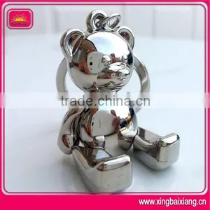 High Quality Custom Bear Shape Alloy Keychain thumbnail-1