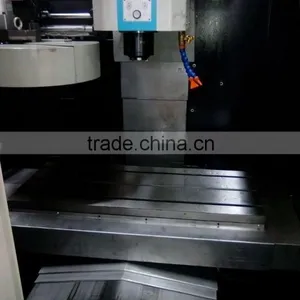 VMC 850B Vertical CNC Machine Center 5 Axis Price and Good Quality thumbnail-6