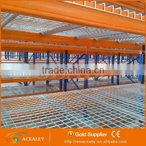 High Quality Galvanized Wire Mesh Decking thumbnail-2