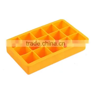 Factory Supply High Quality Silicone Ice Cube Tray Maker thumbnail-4