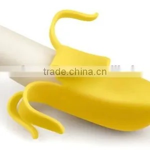 Factory Supply FDA /LFGB Approved Novelty Banana Wine Bottle Silicone Plugs thumbnail-3