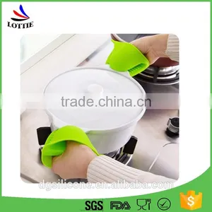Hot Sale FDA Standard Safety Heat-resistance Silicone Bbq Gloves thumbnail-6