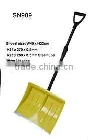 Snow Shovels thumbnail-1