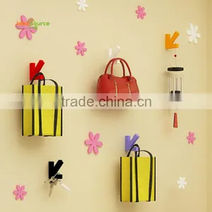 Creative Lovely Wood Hook Coat Hanger thumbnail-3