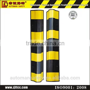 Recycled Rubber Round Parking Corner Guard With Yellow Reflective Tapes thumbnail-1