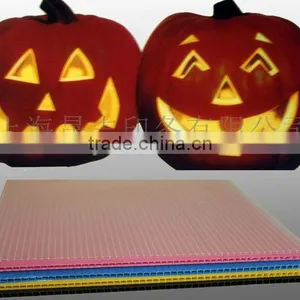 White Color Plastic Corrugated Cake Boards thumbnail-1