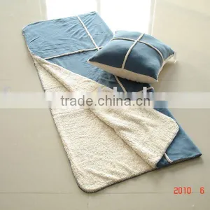 Micro Polar Fleece and Sherpa Blanket thumbnail-1