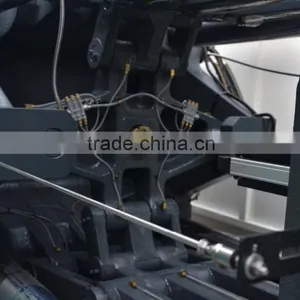 High Quality Screw Injection Molding Machine thumbnail-2
