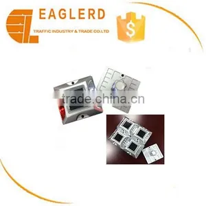 Aluminum LED Blinking Solar Road Stud thumbnail-1