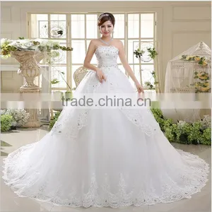 Factory Direct Sales Luxury Lace Wedding Dress Big Tail Diamond Bra Topi Sweet Puff Skirt Sequins Wedding Dress thumbnail-5