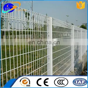 Hot Dipped Galvanized Powder Coated Roll Top BRC Fence Welded Wire Mesh Garden Fence thumbnail-2