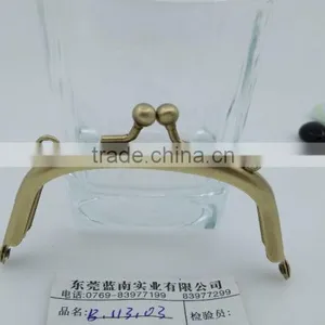 Wholesale Bronze 10*4.5cm Metal Frame for for Clutch Bag Purse Handbags Made in China thumbnail-2
