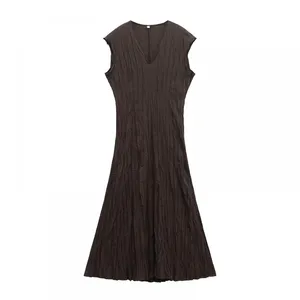 Spring 2025 New Women's Clothing With European and American Temperament, V-neck Short Sleeved Pleated Mid Length Dress thumbnail-3
