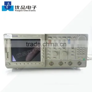 Tektronix TDS 754A 500MHz 2GSa/s Oscilloscope thumbnail-1
