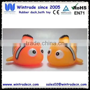 LED Disco Light up Clown Fish Bath Toy With Light thumbnail-2