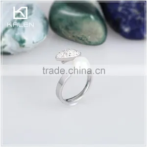 Women Vogue Big Pearl and Rhinestone Heart Design Stainless Steel Rings for KALEN thumbnail-2