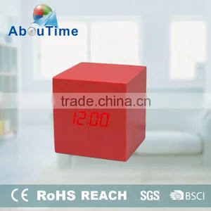 2016 New Red Design Usb Square Led Wooden Clock thumbnail-1