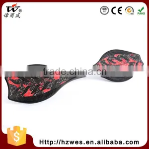 EN13613A 90kgs Top Nylon Deck Material OEM Fish Shape Skateboard thumbnail-1
