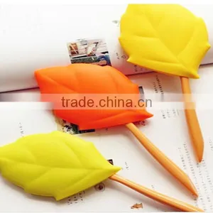 Maple Leaf Shaped Silicone Survival Hiking Pocket Gargle Cup Water Drinking Cup thumbnail-5