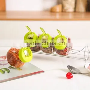 Set 4 Cheap Clear 6oz Glass Spice Jars With Decorative Lid in Metal Rack thumbnail-4