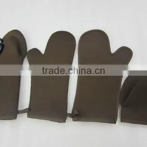 China Funny Heat Insulation Glove Made of Neoprene for Sale thumbnail-5