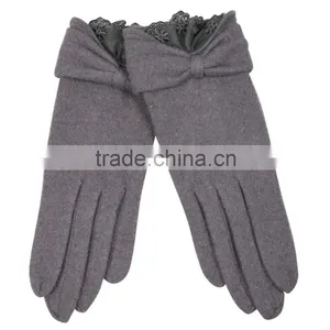 Cold Proof Touchscreen Cashmere Gloves thumbnail-4