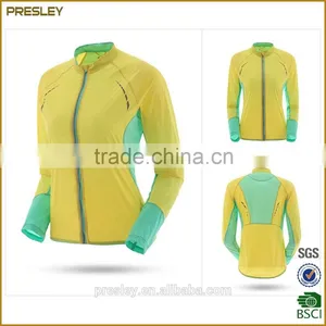 Hot Sell Very Light Running Jacket With Printed Logo Breathability Running Jacket Windbreaker Cycling Running Jacket thumbnail-1