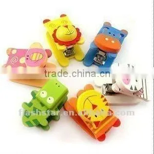 Cartoon Mini Wood Stapler/book Sewer/ Stitcher thumbnail-1