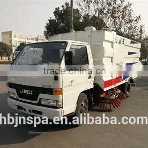 Good Quality JMC Road Sweeping Truck thumbnail-5
