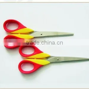 Plastic Handle Scissor thumbnail-1