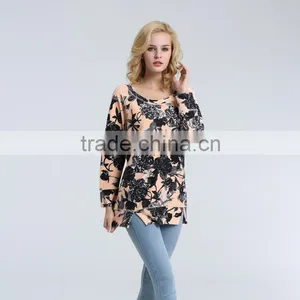 Women's Loose Knit Sweatshirt With Printed Floral thumbnail-3