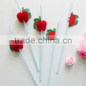 Plastic Straw (with Apple) thumbnail-1