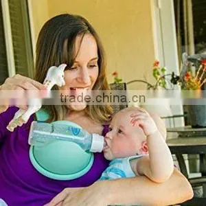 Free Hand Baby Bottle Holder thumbnail-5