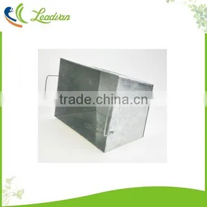Wholesale Village Style Iron Art Metal Flower Pot thumbnail-5