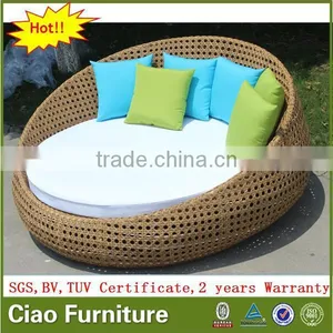 Leisure Rattan Outdoor Round Beach Sunbed / Daybed thumbnail-1