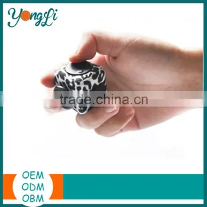 2016 Wholesale New Design Desk Toys Children and Adults Relieves Stress Fidget Cube thumbnail-1