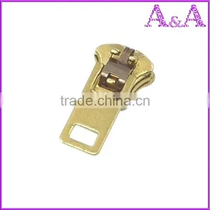 Semi-lock Key Locking Golden Brass Zipper Slider thumbnail-3