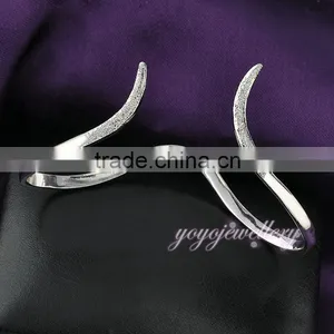 18k Gold Imitation Jewelry Bracelet Palm Cuff Bracelet thumbnail-3