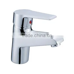 Upc Bathtub Shower Faucet Chrome Finished in Wall thumbnail-3