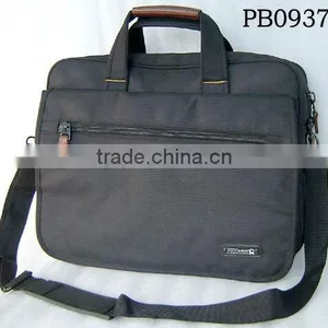 China Manufacturer Black 600D 17inch Shoulder Business Latop Bags thumbnail-1