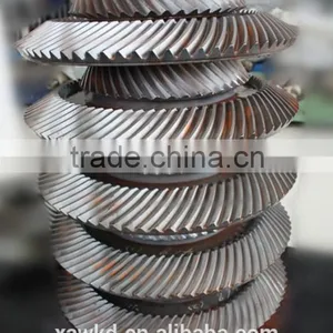 Different Dimensions Spiral Bevel Gear in Stock thumbnail-4