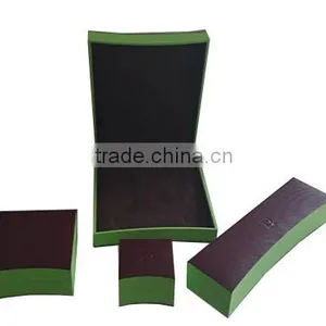Luxury Plastic Paper Jewelry Gift Box Square Shape With Radian Custom Logo thumbnail-1