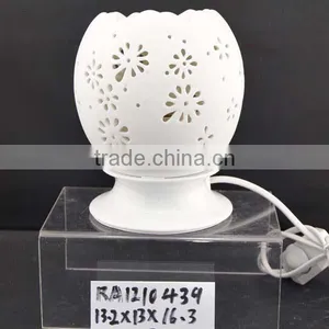 Factory Supply White Ceramic Hollow Out Flower Electric Lamp Oil Burner thumbnail-1