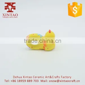 OEM Mini Yellow Chicken Holder Ceramic Napkin Holder thumbnail-2