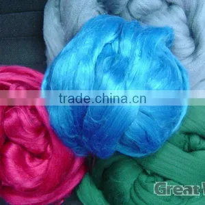 Red ,green Colored Polyester Staple Tops thumbnail-1