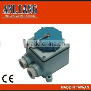 Yellow IEC 110V 2P+E Waterproof Watertight Male and Female Industrial Socket thumbnail-5