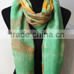 Printed Wool/ Acrylic Blending Scarf 30%Wool 70%Acrylic thumbnail-1
